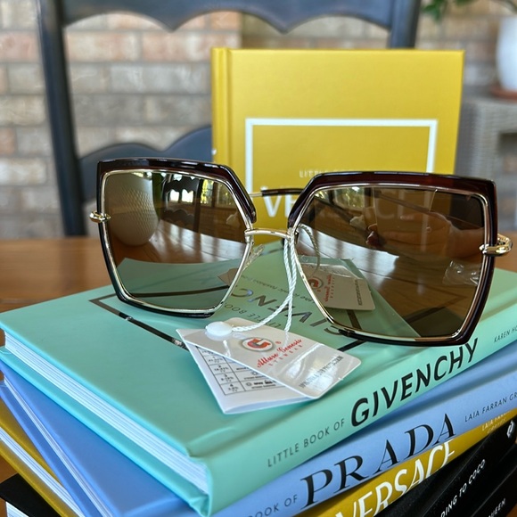 U.I Station Square Sunglasses - Oversized Mirrored Lens, Unisex, UV400 Protection, With Case & Cloth - View #6
